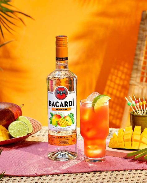 Bacardi Mango Chile Drinks, Mango Rum Cocktail, Mango Rum Drinks Recipes, Mango Alcoholic Drinks, Pineapple Chili Recipe, Mango Rum Drinks, Bacardi Mango, Madras Cocktail, Bacardi Cocktails