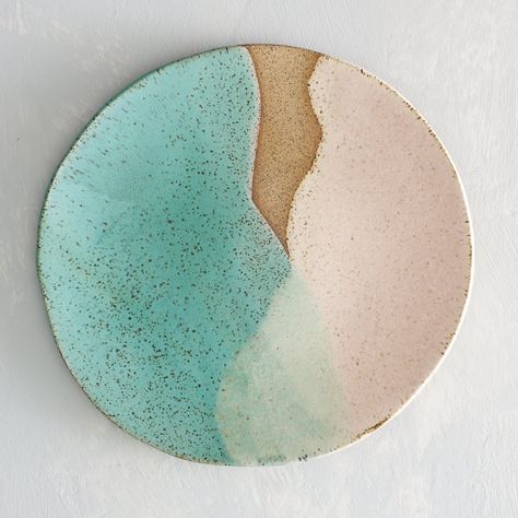 Ceramics Plates Designs, Hana Karim, Ceramic Plates Designs, Clay Glaze, Handmade Ceramics Plates, Clay Plates, Pottery Platter, Speckled Clay, Harbour Island