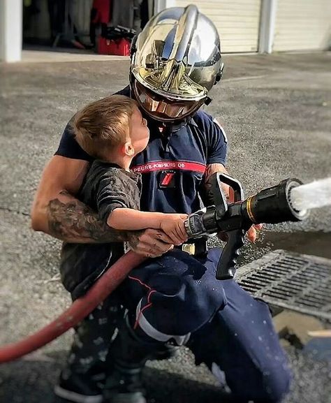 Firefighter Boyfriend Aesthetic, Firemen Aesthetic, Fireman Boyfriend, Firefighter Aesthetic, Hot Firefighter, Firefighter Images, Firefighter Boyfriend, Firefighters Daughter, Becoming A Firefighter