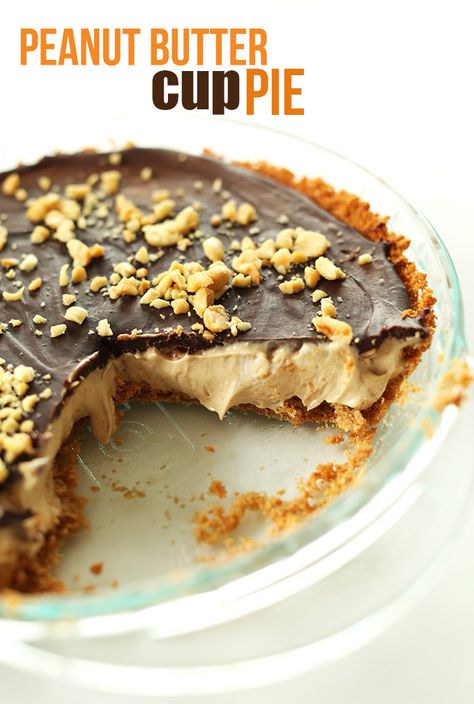 Pb Mousse, Peanut Butter Cup Pie, Cup Pie, Vegan Peanut Butter Cups, Tarte Vegan, Mousse Filling, Biscuits Graham, Vegan Kids Recipes, Vegan Pie