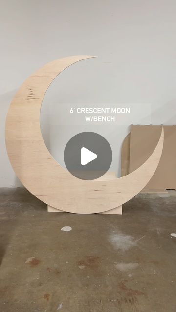 Diy Half Moon Backdrop, Crescent Moon Backdrop, Moon Backdrop, Wood Moon, Prom Themes, Custom Backdrops, Ganpati Decoration Design, Moon Wedding, Prom Theme