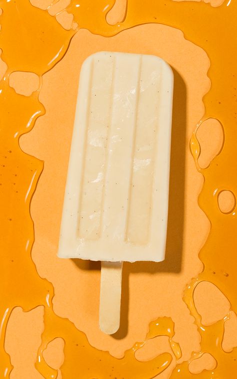 honey-popsicle1 Popsicles Photography, Caramelized Honey, Ice Pop Recipes, Ice Cream Pops, Cold Desserts, Ice Cream Popsicles, Popsicle Recipes, Frozen Treat, Ice Ice Baby