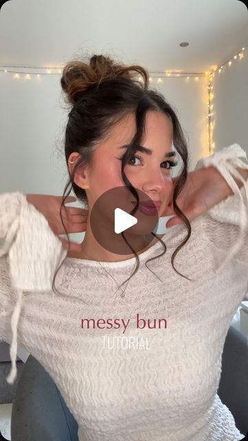 ay on Instagram: "messy bun #hairtutorial ♥️✨" Wet Messy Bun, Messy Curled Bun, Messy Bun With Scrunchie, How To Do A Messy Bun, Messy Top Bun, Updo Messy Bun, Easy Messy Bun, Messy Bun Tutorial, Feel More Confident