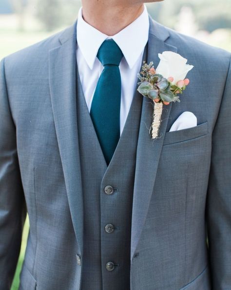 Teal Groomsmen, Spring Groom, Mens White Tuxedo, Teal And Grey Wedding, White Jeans For Men, White Tuxedo Wedding, Boutonniere White, Tuxedo White, Groom's Boutonniere