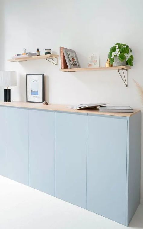 60 Cool IKEA Metod Hacks For Your Home - DigsDigs Plain Kitchen Cabinets, Ivar Regal, Ikea Wall Shelves, Corner Bench With Storage, Ikea Sideboard, Ikea Hack Bedroom, Plum Living, Ikea Office, Blue Sideboards