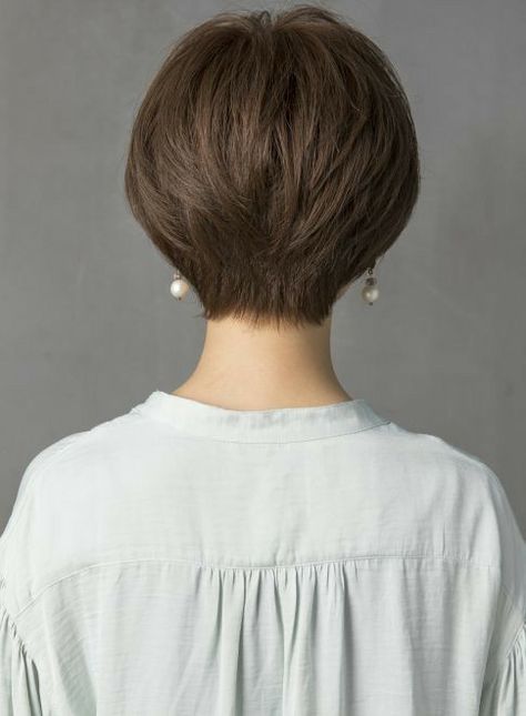 Corte cabello de atrás Asian Short Hair, Short Curly Haircuts, Shot Hair Styles, Penteado Cabelo Curto, Cute Hairstyles For Short Hair, Haircut For Thick Hair, Haircuts For Fine Hair, Short Hair Haircuts, Short Hair Older Women