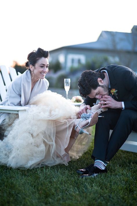 just look at those shoes! AND my heart has been melted too from him kissing her toes. I like to think they are either cold or they hurt from being in heels all day :) This guy loves his woman! Napa Valley Wedding, Romantic Photoshoot, Fabulous Shoes, Wedding Beauty, Wedding Pics, Couple Aesthetic, Wedding Photoshoot, Wedding Tips, California Wedding