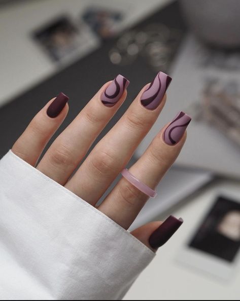 Nail Inspo Mauve, Matt Nail Art Designs, Matte Birthday Nails, Matte Nails Ideas Short, Mate Nails Ideas Art Designs, Nails 2023 Matte, Matt Nails Ideas, Mate Nail Designs, Pink Matte Nails Design