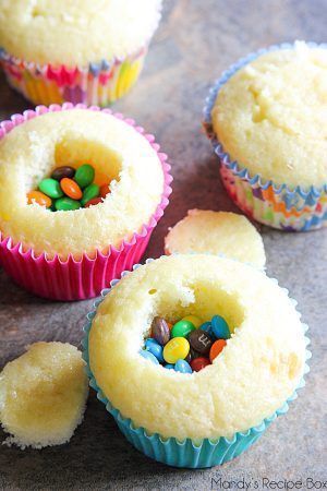 Fiesta Cupcakes Ideas, Cupcakes In Cups, Food Pinata, Cute Cupcakes Ideas, Piñata Cupcakes, Scream Party, Pinata Cupcakes, Childrens Cupcakes, Children Food