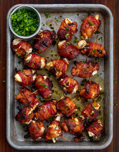 Recipes With Chicken And Jalapenos, Jalapeño Stuffed Chicken Breast, Latin Appetizers, Shareable Snacks, Fried Appetizers, Jalapeno Bites, Chicken Jalapeno, Bacon Wrapped Chicken Bites, Bacon Jalapeno Poppers