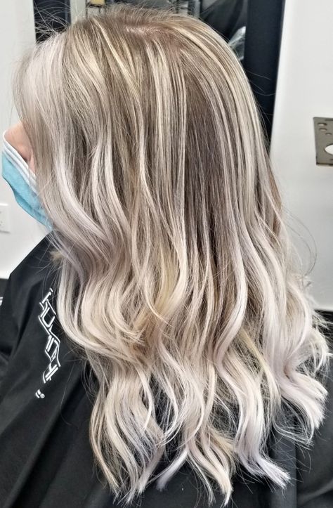 Balyage Blonde, Highlights Blonde, White Blonde, Blonde Brunette, Platinum Blonde, Hair Trends, Ontario, Hair Stylist, Platinum