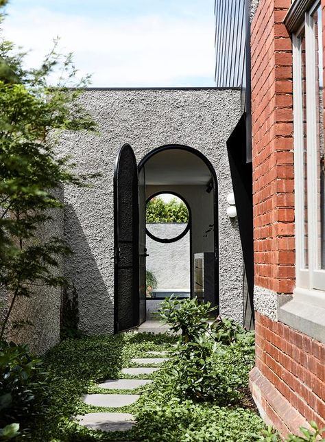 The lushly planted side entrance leads directly into the kitchen of this heritage-meets-modern home. House Side Entrance, Malvern House, Hunting For George, Byron Bay Beach, Danish House, Side Entrance, The Creeper, Mediterranean Style Homes, Cottage Renovation