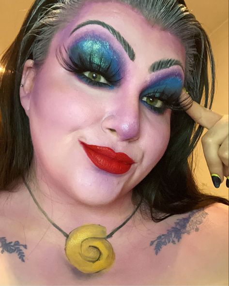 Ursula inspired makeup look. Ursula Makeup Theatre, Ursula Make Up Halloween, Ursula Hair And Makeup, Ursula Makeup Inspired, Ursella Makeup, Ursula Drag Makeup, Ursula Cosplay Makeup, Ursula Face Paint, Ursula Hairstyle