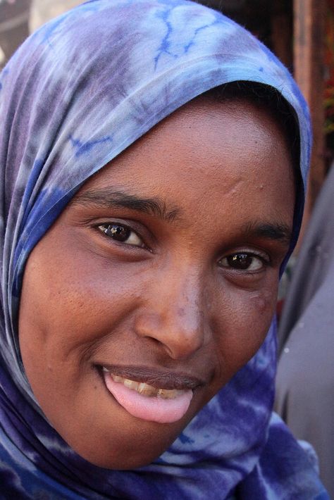 Somali Women, Somali Girl, Twenty Dollar Bill, Crying Eyes, Beauty Face Women, Beautiful Muslim Women, Face Images, African Beauty, Somali