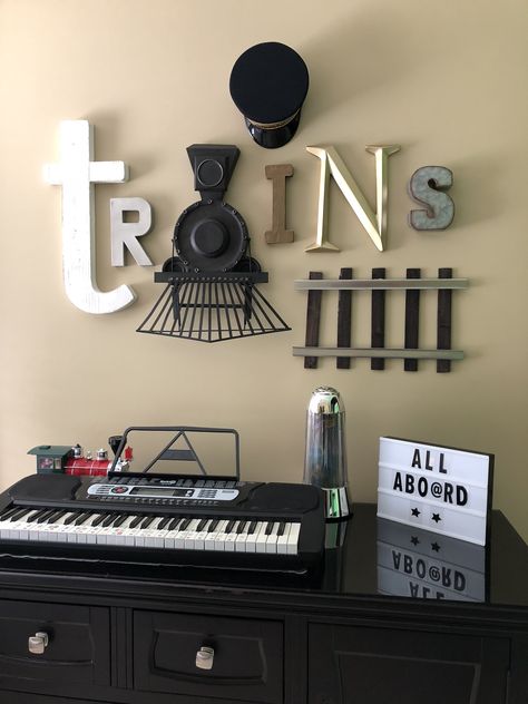 Train Bathroom Decor, Train Boys Bedroom, Train Wall Decor, Thomas The Train Bedroom Ideas, Train Toddler Room, Train Theme Nursery, Train Room For Boys, Toddler Train Room, Train Nursery Ideas Boys