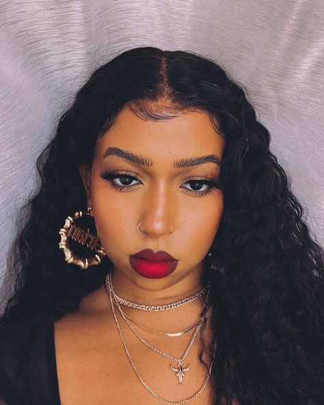 Female Singers Aesthetic, Red Lipstick Makeup Looks, Lipstick For Dark Skin, Red Lipstick Makeup, Brown Skin Makeup, Black Lipstick, Dope Makeup, Glamour Makeup, Makeup Makeover