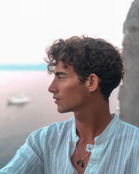 Curly Short Hair For Men, Shorter Curly Hair Men, Medium Curly Hair For Men, Men’s Curly Hair Taper, Short Curly Man Hair, Curly Top Mens Haircut, Short Curly Hair Inspo Men, Haircuts For Medium Hair Men Curly, Man Short Curly Hair