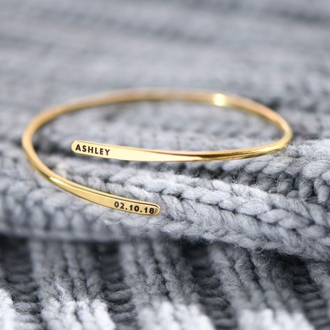 Customized Bracelets, Personalized Bracelet, Gold Engraved Cuff Bracelet For Gift, Name Engraved Bangle Bracelet For Gift, Engraved Cuff Bangle, Engraved Bangle Bracelet For Personalized Gift, Name-engraved Bangle Jewelry Gift, Doctor Jewelry, High Jewelry Design