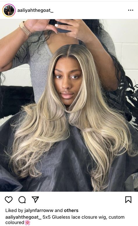 Blonde Clip Ins On Black Hair, Blonde Tape Ins Black Women, Black And Blonde Weave, Blonde With Dark Roots Black Women, Blonde Sewin, Hair Lightening Spray, Old Money Brunette, Blonde Hair Black Women, Ibiza Hair