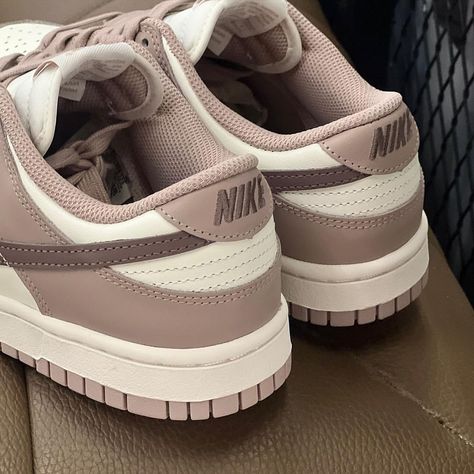 Diffused taupe dunks Follow us for more ! 👟 Credit🎥 : (all rights reserved to original owner) _____________________________________________ .⁣ .⁣ .⁣ . #nikedunk #nikeuk #sneakers #airjordan #londonfashion #sneakersforsale Nike Women Shoes Outfit, Shoe List, Dunk Shoes, Nike Shoe, Tenis Nike, Cute Sneakers, Shoe Inspo, Nike Sneakers Women, Nike Shoes Women