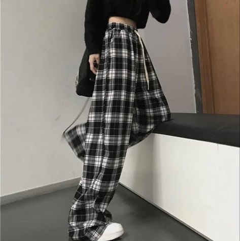 Baggy Pants- streetwear White Plaid Pants, Plaid Pants Women, Korean Fashion Black, Hiphop Streetwear, Summer Pants Women, Sweatpants Style, Autumn Wardrobe, Wide Leg Sweatpants, Checked Trousers