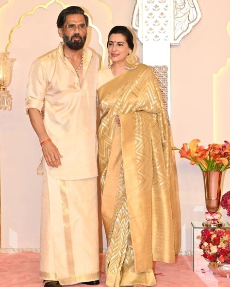 Suniel Shetty and Mana Shetty Anant Ambani and Radhika Merchant wedding Shetty Wedding, Anant Ambani And Radhika Merchant, Sunil Shetty, Ambani Wedding, South Wedding, Radhika Merchant, Anant Ambani, Lehenga Saree Design, Marriage Dress