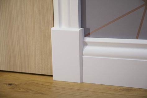 What are Plinth Blocks? ￼Why might you use them? - Skirting Online Plinth Block Door Trim, Door Trim Ideas Interior, Stair Wall Ideas, Craftsman Door Trim, Architrave Door, Stairs Trim, Baseboard Trim, Plinth Blocks, Interior Door Trim