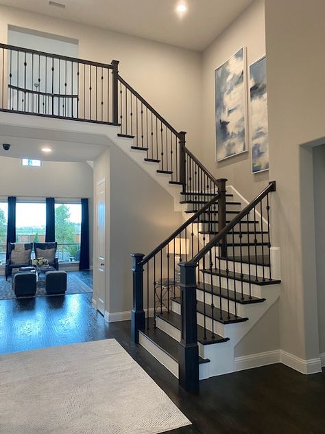 Townhome Staircase, Charcoal Staircase, Step Makeover, Staircase Runners, Black Handrail, Stair Railing Makeover, New England Style Homes, Diy Stair Railing, Black Staircase