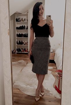 Adelaide Kane Outfits, Christian Serratos Dress, Adelaide Kane Paparazzi, Adelaide Kane, Outfit Look, Outfit Trends, Office Outfits, New Wardrobe, Work Attire