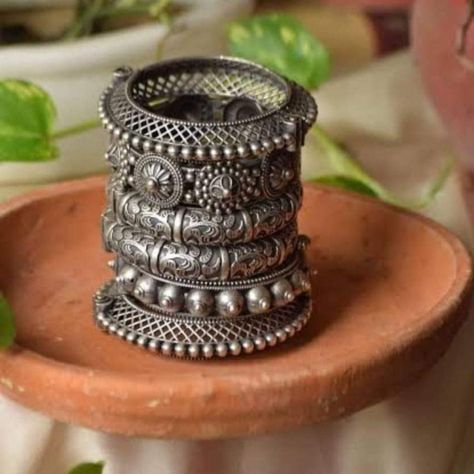 Bangles for this navraatri Bracelet Indian, Jewelry Bangles, Antique Silver Jewelry, Brass Bangle, The Bangles, Bangles Indian, Hand Bracelet, Indian Aesthetic, Girly Accessories