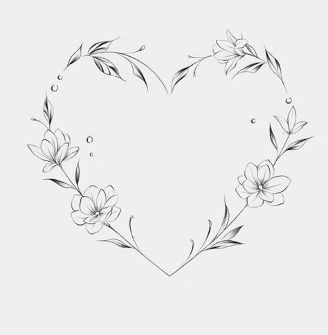 Heart With Flowers Tattoo Simple, Modelo Tattoo, Heart Flower Tattoo, Flor Tattoo, Flash Designs, Flash Design, Barbie Patterns, Small Tattoo, Flower Heart