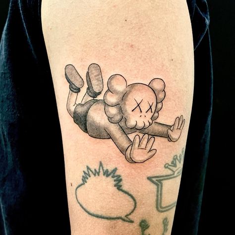 Kaws Tattoo Stencil, Takashi Murakami Tattoo, Hypebeast Tattoo, Kaws Tattoo Sleeve, Kaws Tattoo, Full Neck Tattoos, Cartoon Tattoo Ideas, Half Sleeve Tattoos Forearm, Animated Shows