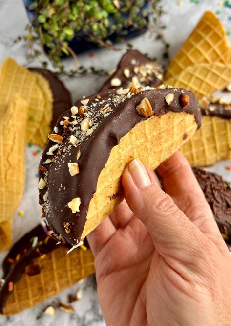 paleo choco tacos paleo choco tacos - Back Porch Paleo Diy Choco Taco, Choco Taco, Waffle Cone Recipe, Waffle Cone Maker, Ice Cream Novelties, Ice Cream Companies, Eating Tacos, Ice Cream Chocolate, Homemade Waffles