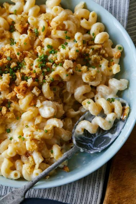 Taleggio Mac and Cheese Topped with Buttery Crackers Cellentani Pasta, Taleggio Cheese, Spoon Fork Bacon, Stovetop Mac And Cheese, Easy Cheese Recipes, Butter Crackers, Mac And Cheese Recipe, Cheese Topping, Comfort Dishes