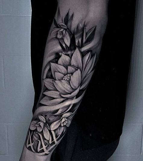 99+ Water Lily Tattoo Ideas That Leave You Floating in 2023 Lotus Tattoo Men, Lily Tattoo Sleeve, Lily Tattoo Ideas, Water Lily Tattoo, Tato Mandala, Pop Culture Tattoos, Men Flower Tattoo, Tato Maori, Water Lily Tattoos