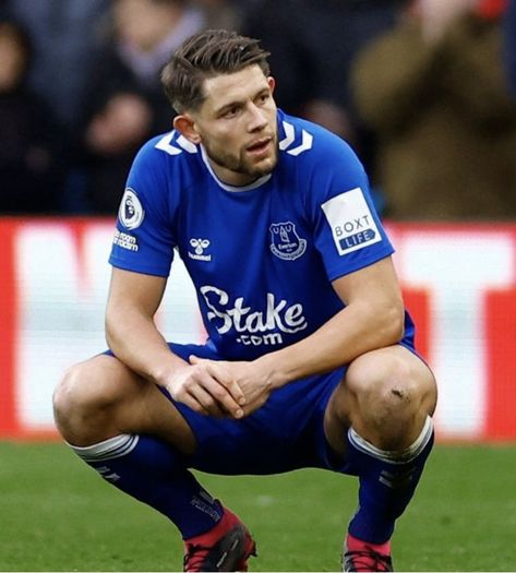 Everton defender James Tarkowski looks rueful. Tarkowski Everton, James Tarkowski, Everton Wallpaper, Everton Football Club, Hot Blue, Nottingham Forest, Nottingham, Red Hot, Football Club