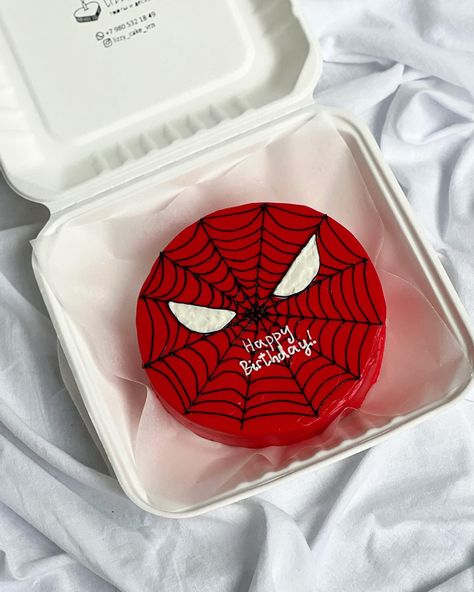 Marvel Birthday Cake Aesthetic, Spiderman Birthday Cake Aesthetic, Spiderman Amor, Birthday Cake Marvel, Birthday Cake Spiderman, Pastel Spiderman, Spiderman Cakes, Loren Hale, Lily Calloway