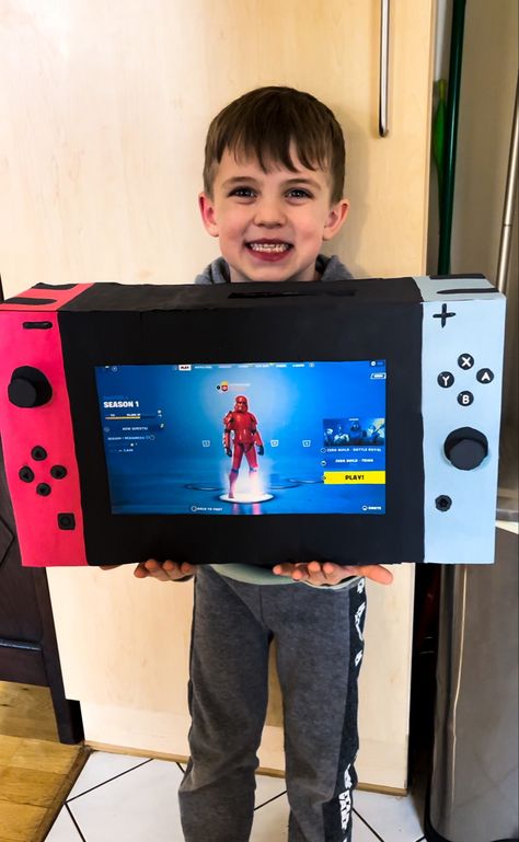 Valentines box Boy Valentines Boxes Fortnite, Fortnight Valentines Boxes, Fortnite Valentine Box Ideas, Fortnite Valentines Boxes For Boys, Nintendo Valentines, Diy Valentines Box, Kids Valentine Boxes, Kindergarten Valentines, Valentine Boxes