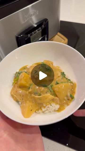 163K views · 2.8K likes | Alicia’s Kitchen on Instagram: "Pop this Creamy Apricot Chicken on the menu, it was a winner with everyone #apricotchicken #creamychicken #slowcookerrecipe #easydinner #chickendinner #dinnerprep #dumpandgodinner #easydinnerrecipe Recipe: 500g diced chicken - thigh or breast 300ml cooking cream 1 can apricot nectar 1 x 40 g packet, French onion soup mix 2 - 3 garlic cloves, crushed 1 tblsp mixed herbs salt and pepper to taste 2 x large potatoes peeled and chopped ½ cup Parmesan cheese, grated 60gms fresh spinach Method: Place cream, apricot nectar, garlic, salt and pepper, herbs and French onion soup mix into the slow cooker. Whisk to combine. Add chicken, potatoes, and Parmesan cheese. Stir to combine. Place lid on and cook on low for five hours. Apricot Chicken Slow Cooker Six Sisters, Apricot Chicken Instant Pot, Easy Apricot Chicken, Apricot Chicken Slow Cooker, Moroccan Apricot Chicken, Apricot Chicken Recipes, Apricot Chicken, Slow Cooker Casserole, Cooking Cream