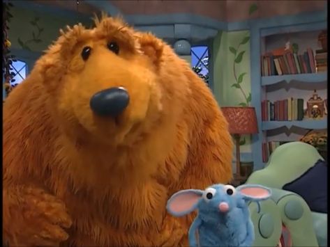 Tutter Mouse And Bear, Bear In The Big Blue House Mouse, Bear In The Big Blue House Aesthetic, Bear In The Big Blue House Tattoo, Tutter Mouse Wallpaper, Tutter Mouse, Whatsapp Theme, Blue Mouse, Big Blue House