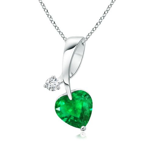 Emerald Pendants, Emerald Pendant, Green Beauty, Heart Pendant Necklace, Diamond Studs, A Heart, Necklace Pendant, Heart Necklace, Prong Setting