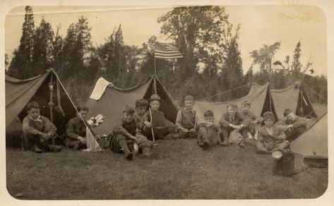 1920s scout camping Vintage Camping Photos, George Custer, Camping Photos, George Armstrong, Camping Photo, Canadian History, Camping Glamping, Vintage Camping, Us History