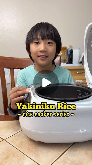 Rice Cooker Recipes Asian, Rice Cooker Pancake, Hamburger Recipes Easy, One Pot Rice Meals, Zojirushi Rice Cooker, Cooking Japanese, Pressure Cooker Rice, New York Times Cooking, Beef Bowl