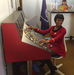 USS Nokomis (Twin Cities Star Trek club) builds original series-style console with Raspberry Pi and Arduino Archive Building, Star Trek Decor, Star Trek Party, Star Trek Bridge, Nichelle Nichols, Diy Star, Star Trek Original Series, Star Trek Images, Star Trek Characters