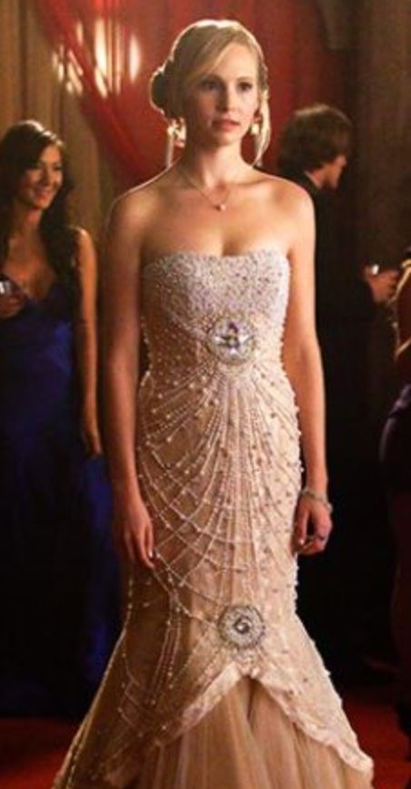 I loved Caroline's dress in Season Four, episode 19 called 'Pictures of you'. Caroline Forbes Prom Dress, Movie Prom Dresses, Vampire Diaries Rebekah, Movie Wedding Dresses, Vampire Diaries Outfits, Candice Accola, Wedding Movies, Woman Personality, Caroline Forbes