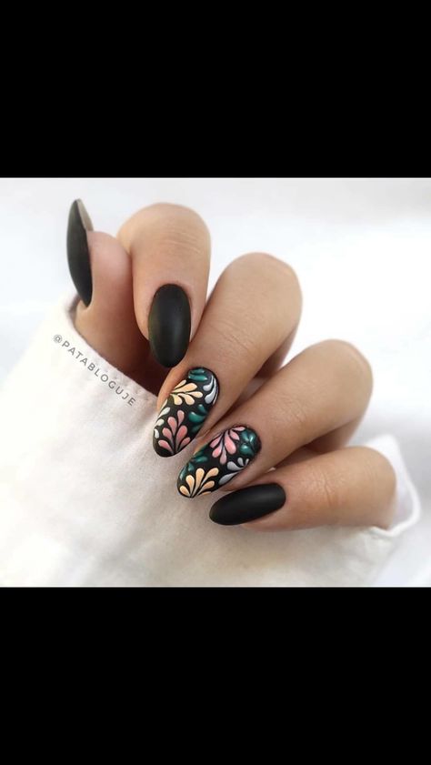 Matte Black Floral Nails, Black Floral Nail Art, Black Talavera Nails, Black Floral Nails Simple, Flowers On Black Nails, Boho Gel Nail Designs, Dark Floral Nail Designs, Black Nail With Flower Design, Dark Nails With Flowers