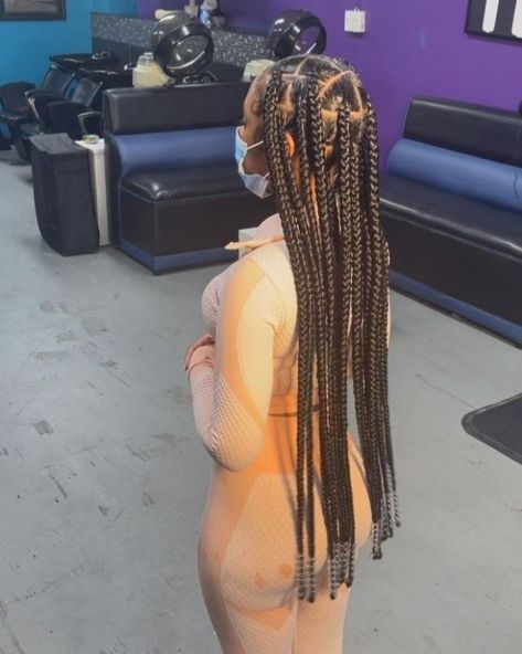 Atlanta hairstylist -Dessy 💕 on Instagram: “Large knotless   but length   beads She so bad 😍😍😍😍 #atlantahairstylist #atlantahairstylist #atlbraider #atlbraids #houstonhairstylist…” #hairstylist #haircolor #hairstyle Large Knotless, Banana Hair Clips, Big Box Braids Hairstyles, Black Ponytail Hairstyles, Feed In Braids Hairstyles, Birthday Hairstyles, Braided Styles, Curls Hairstyles, Protective Hairstyles Braids