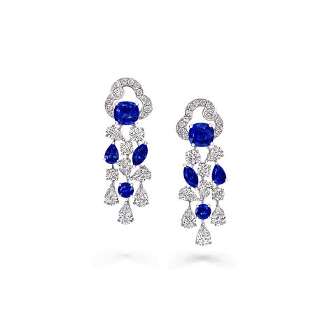 A pair of Graff Sapphires and Diamonds Nuage Earrings Graff Sapphire, Graff Jewelry, Graff Diamonds, Earrings Sapphire, Diamond Chandelier Earrings, Diamond Chandelier, High Jewellery, Fine Diamond Jewelry, Jewelry Boards