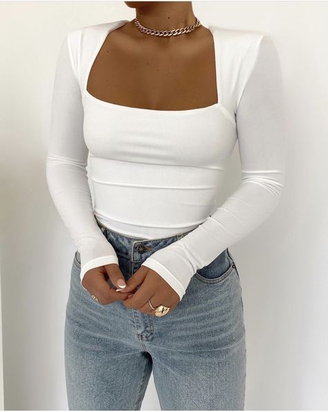 White Long Sleeve Shirt Outfit, Top Spring Outfits, Long Sleeve Shirt Outfits, Basic Streetwear, Fest Outfits, Photographie Inspo, Outfits Spring, Sleeve Women, Classy Women