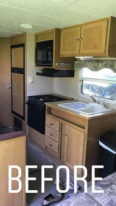 Rangement Caravaning, Rv Interior Remodel, Camper Trailer Remodel, Vintage Camper Remodel, Travel Trailer Camping, Diy Camper Remodel, Rv Kitchen, Beach Necessities, Travel Trailer Remodel